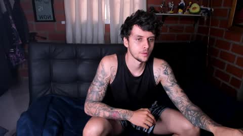 Snapshot of daniele_bunny chatting on December 4, 5:22 pm Daniele Bunny online show from December 4, 5:22 pm