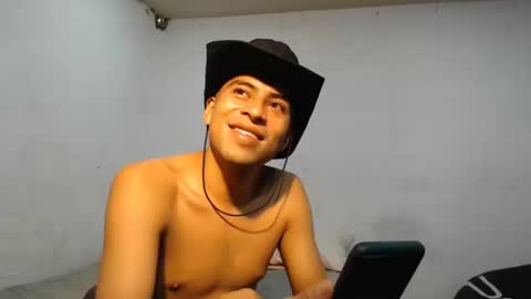 danielitopapii online show from December 18, 6:03 pm