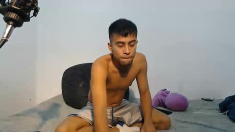 danielitopapii online show from February 26, 3:21 am