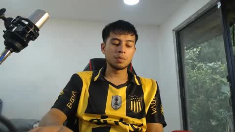 danielitopapii online show from October 14, 8:05 pm