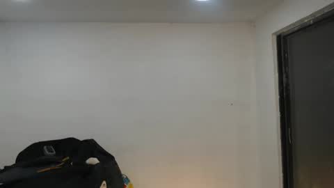 danielitopapii online show from February 15, 1:11 am