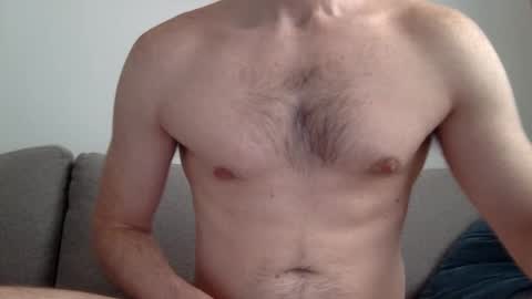 Snapshot of danishguysdicks chatting on February 15, 9:16 am Buzzy online show from February 15, 9:16 am