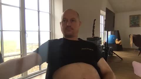 danishjss online show from March 21, 8:19 am