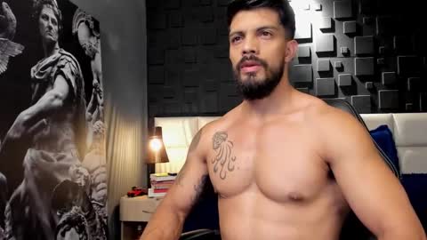 Snapshot of dann_saenz chatting on January 21, 9:15 pm Dann saenz online show from January 21, 9:15 pm
