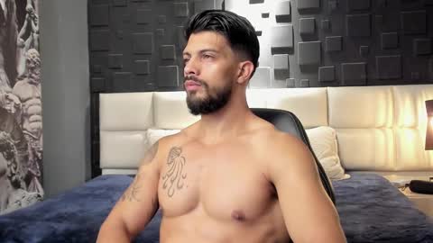 Snapshot of dann_saenz chatting on January 11, 1:11 pm Dann saenz online show from January 11, 1:11 pm