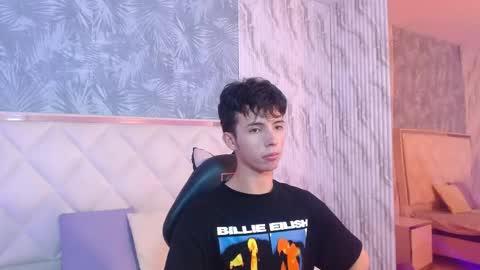 danni_tay online show from May 19, 5:13 am