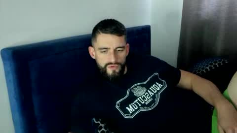Snapshot of dannyk1990 chatting on January 7, 9:32 am Naughtystr8D online show from January 7, 9:32 am