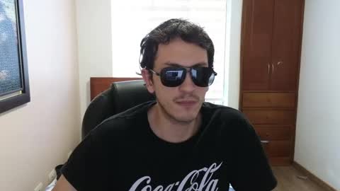 Snapshot of danruiz33 chatting on March 12, 9:35 pm Dan online show from March 12, 9:35 pm