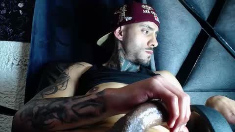 dante_d_angelo_ online show from March 12, 7:49 am