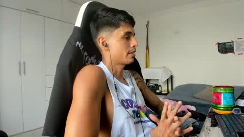 X Dante7373574 online show from April 15, 8:31 pm