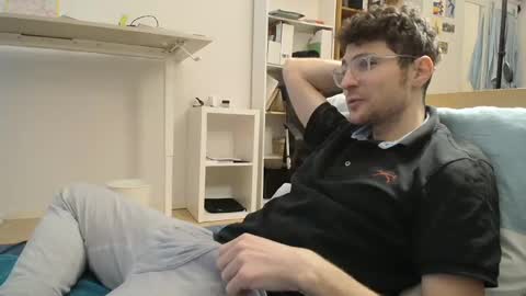 Snapshot of dantheman233 chatting on January 8, 2:35 pm Daniel online show from January 8, 2:35 pm