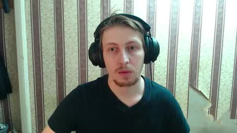 darienlarge online show from September 18, 5:15 pm