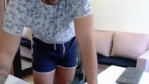 darius_94 online show from October 22, 1:04 pm