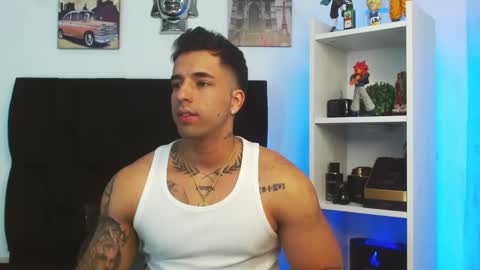 Snapshot of darius_phoenix chatting on January 5, 4:36 am Darius Phoenix online show from January 5, 4:36 am