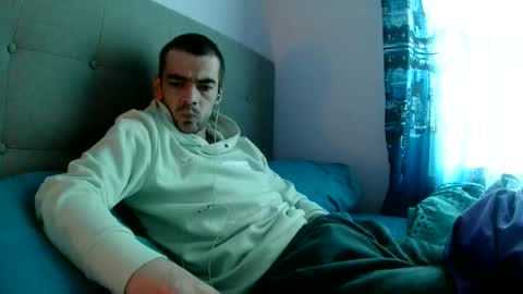 dark377 online show from April 18, 7:58 pm