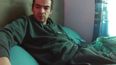 dark377 online show from March 7, 2:37 pm