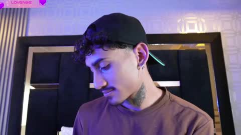 Sr. Eros online show from April 7, 4:01 am