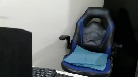 Darkkras online show from April 13, 11:49 pm