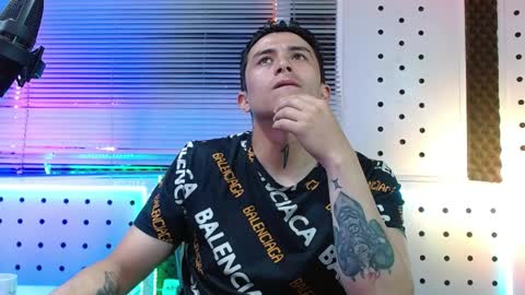 DARKO0717 online show from April 5, 11:56 pm