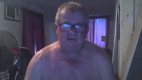 darwincock online show from January 18, 9:45 pm