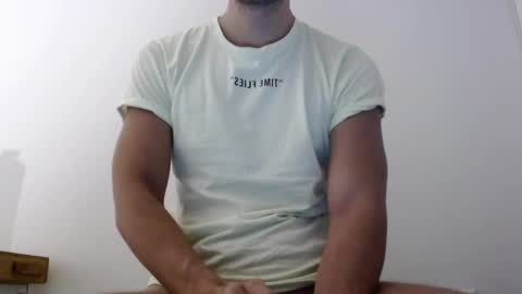 Snapshot of dave02_ chatting on February 10, 5:03 am David online show from February 10, 5:03 am