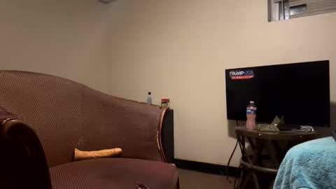 dave875126 online show from October 28, 12:35 am