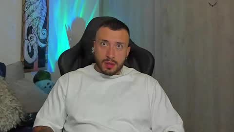 Snapshot of dave_max93 chatting on March 1, 12:39 am DAVE MAX online show from March 1, 12:39 am