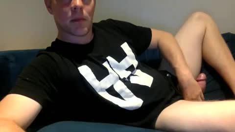 daveb709709709 online show from September 16, 2:01 am