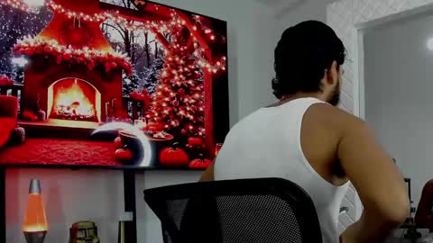 Hey im David that loves to explore and speak their fantasies. Very open talktative and nice. Feel free to chat with me online show from December 26, 11:21 am