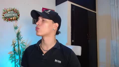 Snapshot of david_neill chatting on December 26, 6:54 pm David Neill online show from December 26, 6:54 pm