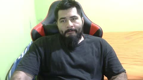 Snapshot of daviddelz chatting on February 8, 6:54 am David online show from February 8, 6:54 am