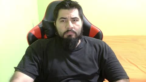 Snapshot of daviddelz chatting on January 15, 7:48 am David online show from January 15, 7:48 am