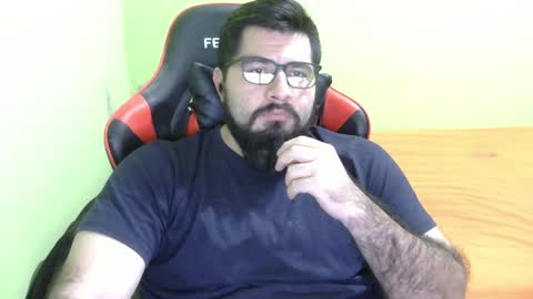 Snapshot of daviddelz chatting on January 4, 4:55 am David online show from January 4, 4:55 am