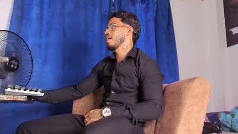 Davide online show from October 2, 9:30 pm