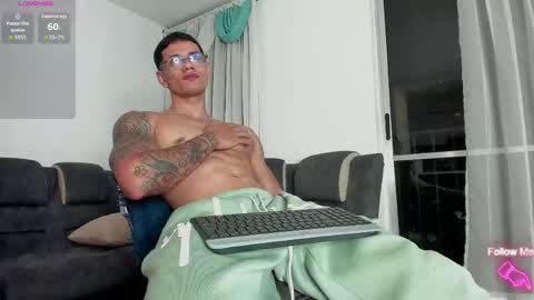 davis  instagram davis alx1 online show from April 25, 12:13 am