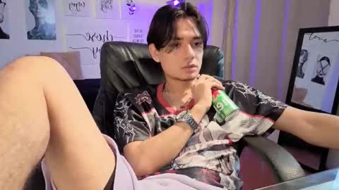 davoxer online show from February 28, 4:22 am