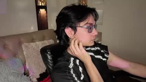 davoxer online show from July 1, 3:29 am
