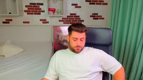 DaxGreer online show from June 12, 5:17 am