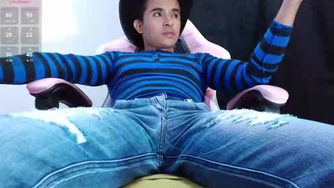 dayro_dduran online show from October 5, 7:40 pm