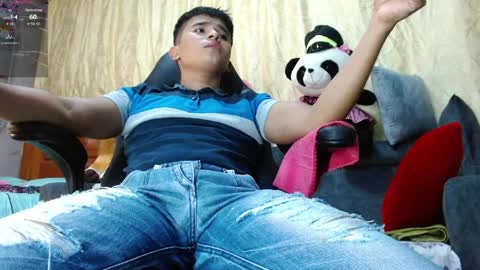 dayro_dduran online show from April 2, 7:44 pm