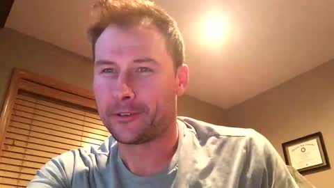 Snapshot of dconstruction chatting on October 25, 4:25 am dconstruction online show from October 25, 4:25 am