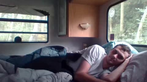 Snapshot of deafguyproud69 chatting on October 16, 11:24 pm deafguyproud69 online show from October 16, 11:24 pm