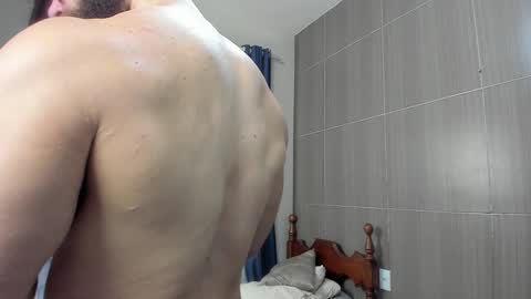 Snapshot of deanlek chatting on February 4, 8:28 pm Dean online show from February 4, 8:28 pm