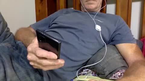 deanofflove2210 online show from February 12, 2:35 am