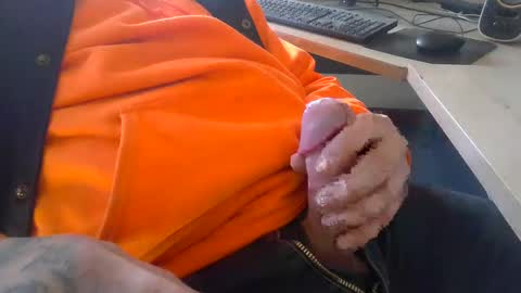 Snapshot of deepstrokes25 chatting on January 15, 5:58 pm deepstrokes25 online show from January 15, 5:58 pm