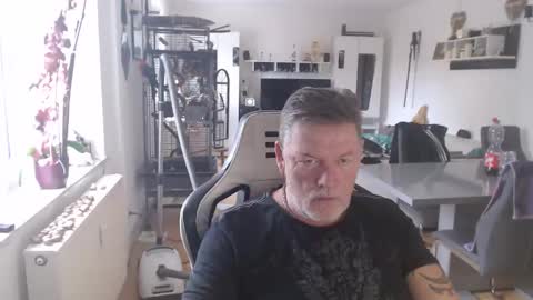 deinprinz2312 online show from October 22, 7:56 am