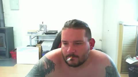 Snapshot of deinspielzeug87 chatting on October 12, 12:54 pm deinspielzeug87 online show from October 12, 12:54 pm