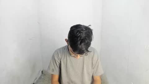 Snapshot of deivi_colins chatting on October 20, 12:14 am deivi_colins online show from October 20, 12:14 am