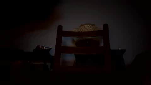 deknaux online show from February 5, 4:37 am