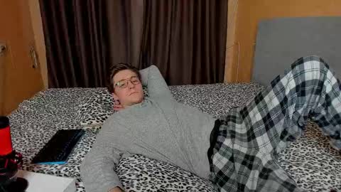 Deni online show from December 17, 11:39 am